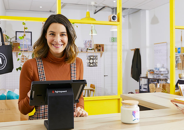 Le système de caisse conçu pour les ventes en boutique and en ligne